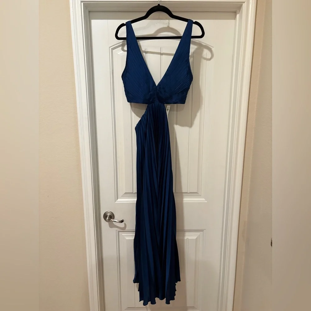 Abercrombie & Fitch Giselle Satin Pleated Cutout Maxi Dress Navy Medium Tall NWT